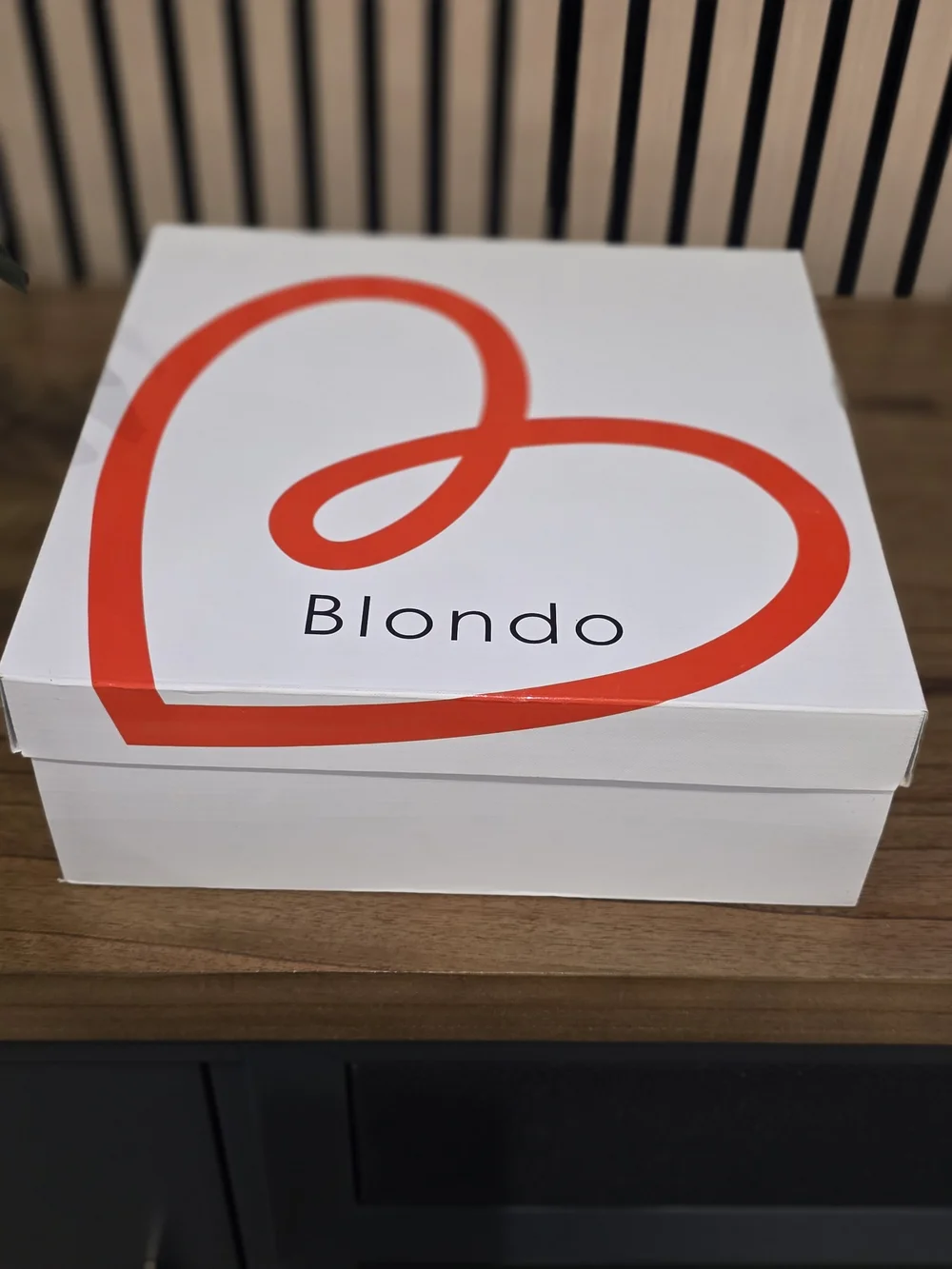 Blondo classic suede